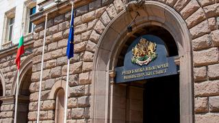 Тристранката с извънредно заседание в понеделник, темата е ... 