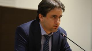 Тошко Йорданов се нахвърли на министър на ДБ заради еврото, обвини го в...