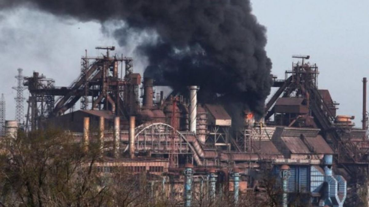 Откриха в катакомбите на Азовстал тир със 152 трупа на бойци от ВСУ, които били...