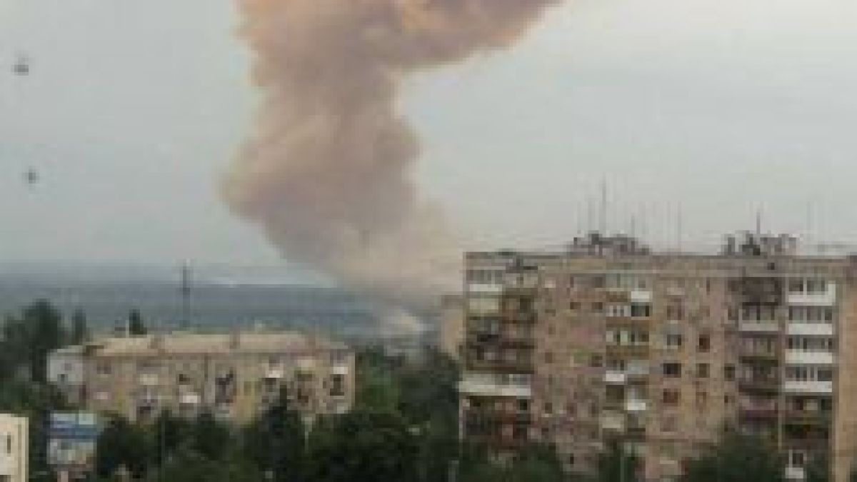 Ройтерс: Руски въздушен удар е улучил цистерна с азотна киселина в Северодонецк СНИМКИ 