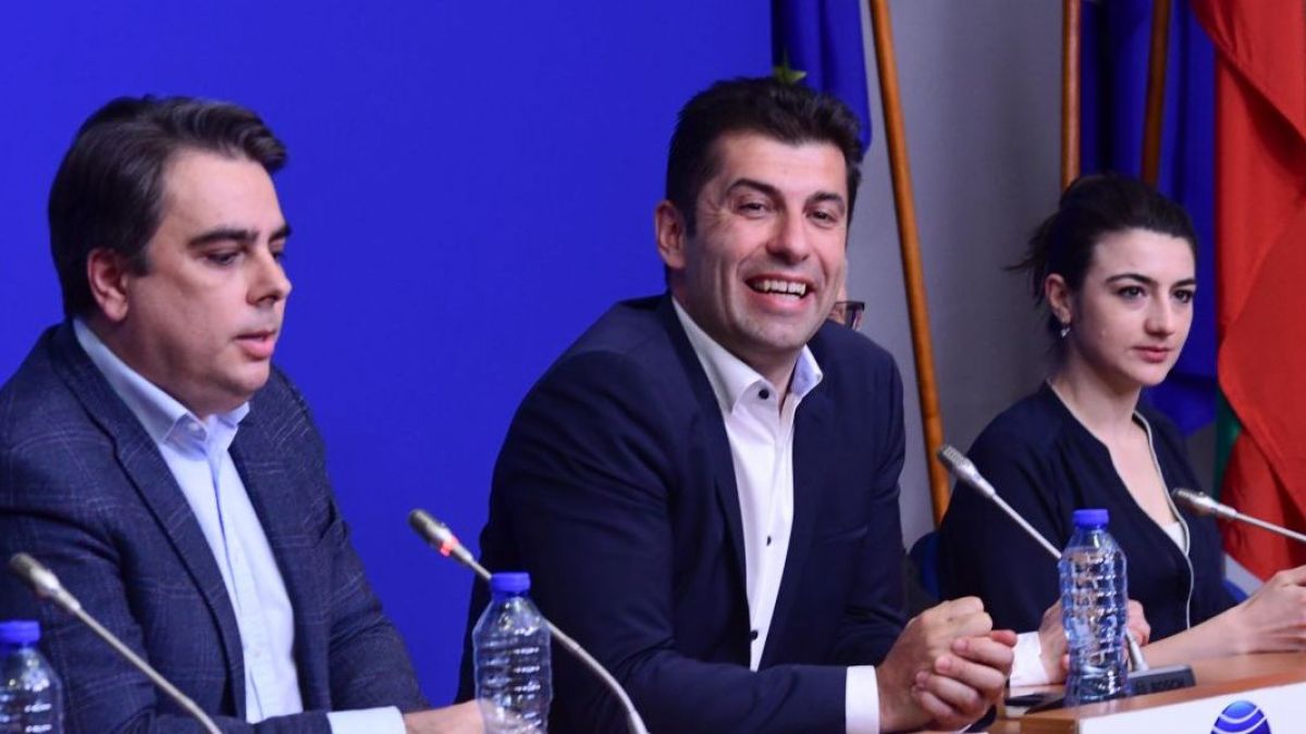 Проф. Коларова не остави никаква надежда за Петков с този анализ