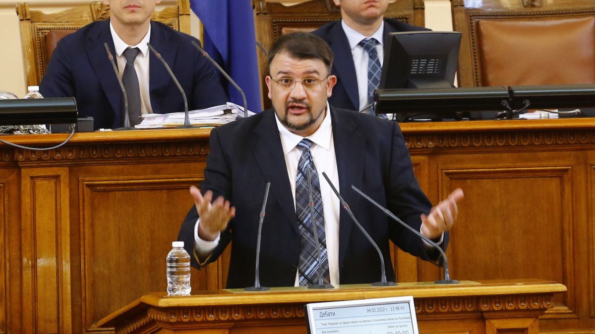 Настимир Ананиев заговори за физическа саморазправа с депутат, решил да подкрепи ПП