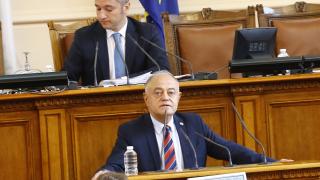 Ген. Атанасов каза какво ще е първото, което ще направи ДБ, ако получи третия мандат