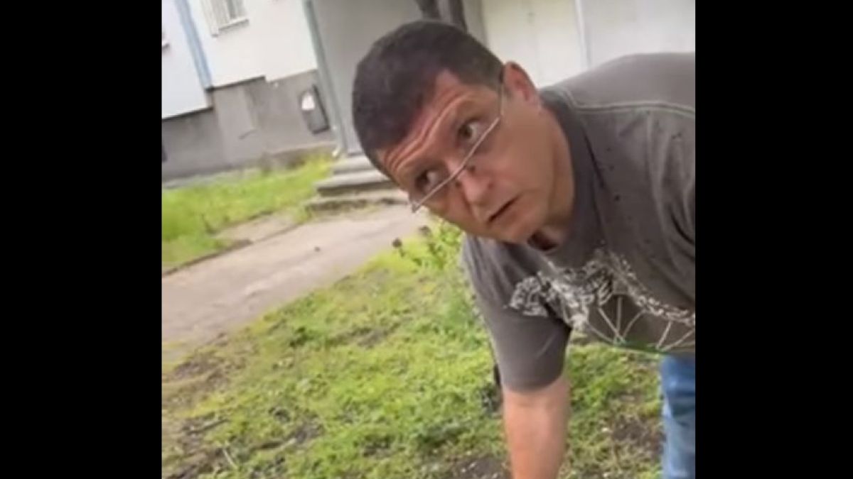 Психар размахва нож срещу малки деца в столичния кв. "Гоце Делчев", пречели му да... ВИДЕО