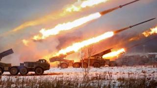 ВИДЕО от войната: РСЗО "Ураган" изпепели опорен пункт на ВСУ