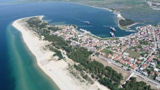 Българите по морето не се научиха що е то туризъм, а случващото се в Гърция го доказва! ВИДЕО