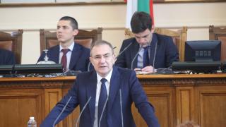 Гуцанов: Да се предвидят средства в бюджета за българските граждани, които не могат да почиват в държавните станции заради бежанците