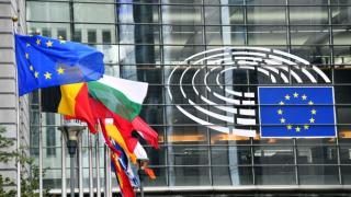 Ето го СПИСЪКА на новите санкции, с които ЕС удари Русия