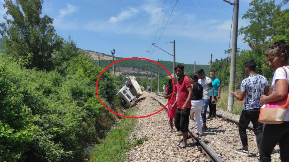 Първа версия за касапницата с три трупа между влак и камион във Видинско ВИДЕО