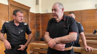 Един от убийците на съпругата на общинаря от ГЕРБ от Русе изнагля, но...