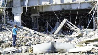 ВИДЕО от войната: Руска ракета срина супермаркет в Харков 