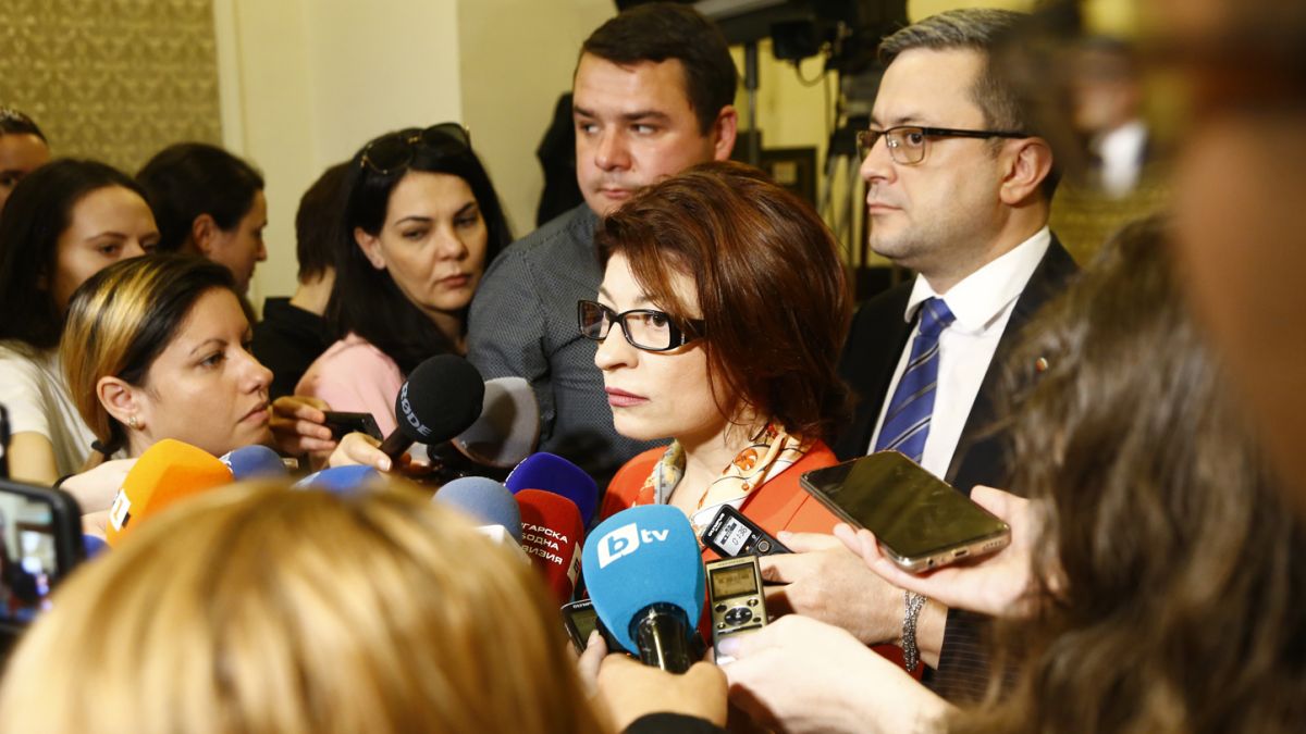 Ръкавицата е хвърлена! ГЕРБ внесе вота на недоверие към правителството