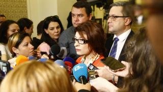 Ръкавицата е хвърлена! ГЕРБ внесе вота на недоверие към правителството