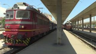 Влакове пуснаха сирените за загиналите наши машинисти ВИДЕО 