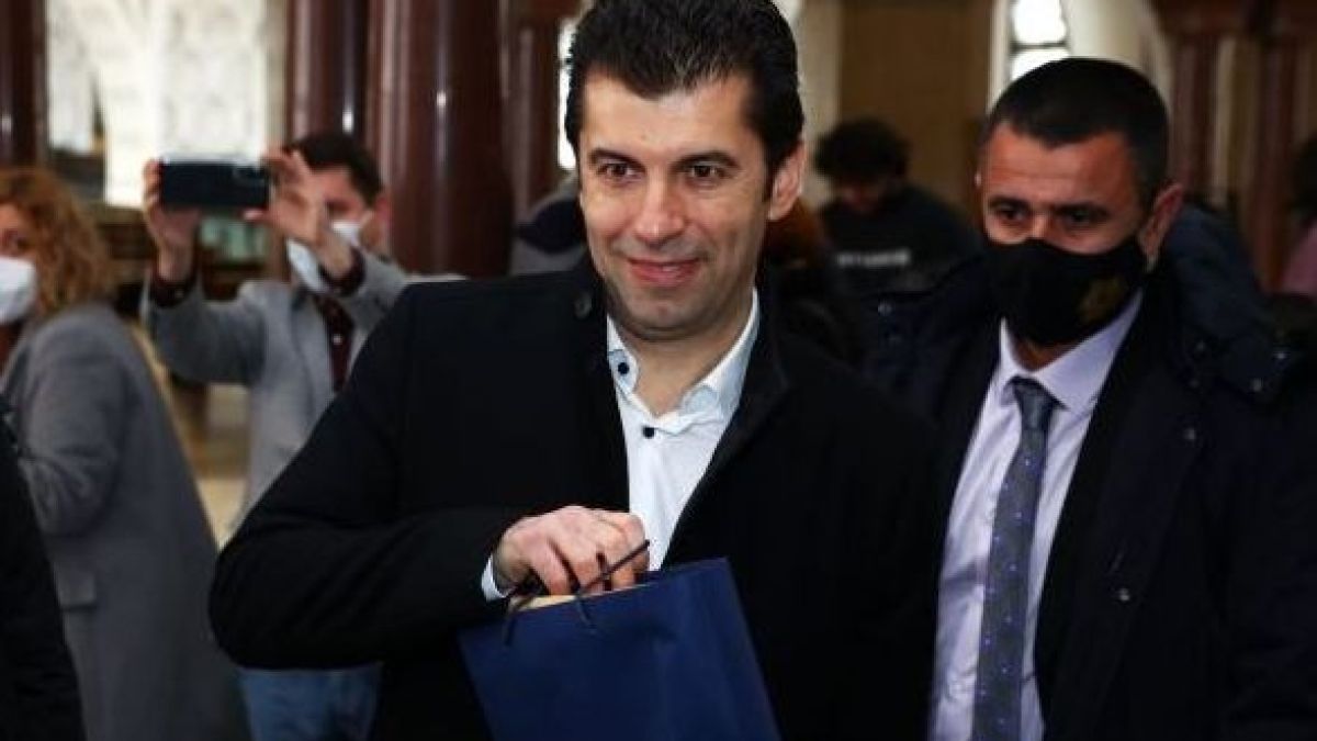 Дадоха на прокурор премиера Кирил Петков за държавна измяна