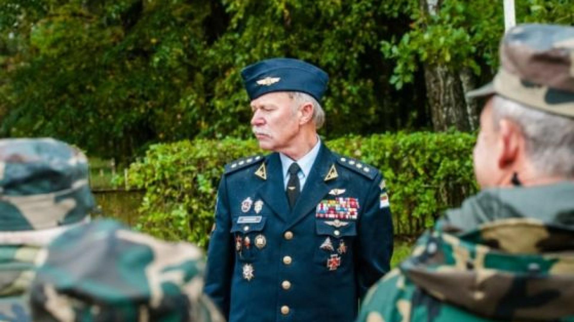 Последният собственик на самолета-фантом: Продадох го в събота на фирма от София, но...