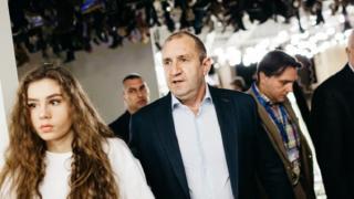 Щерката на Румен Радев без задръжки, пусна скандална палава СНИМКА