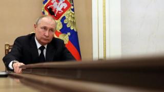 Полски евродепутат настоява Западът да даде ядрени оръжия на Киев