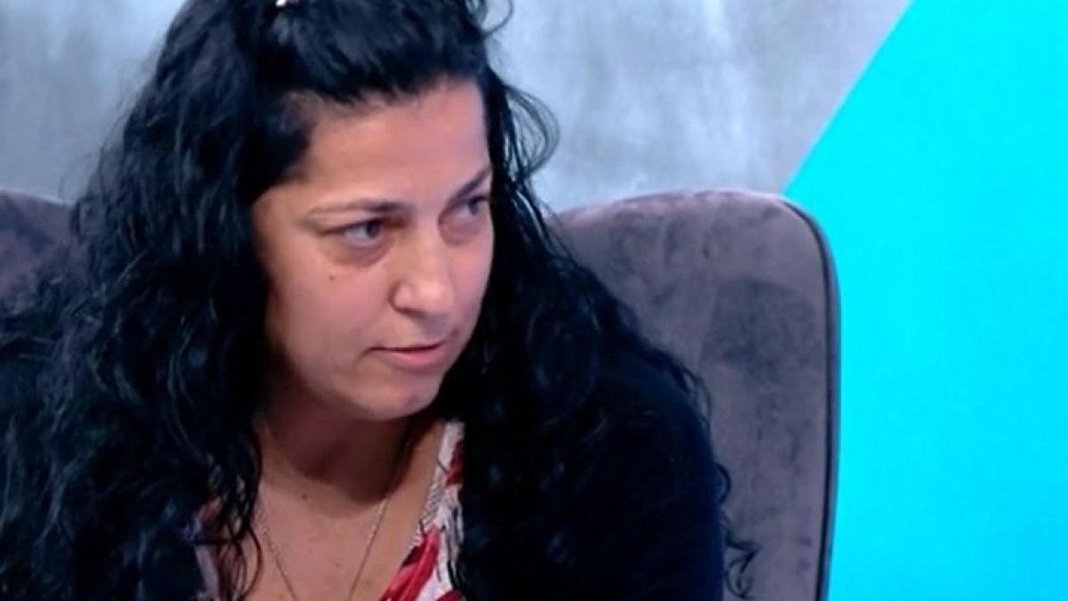 Жената на загиналия пилот показа пагоните му: Министърът на отбраната да ги гледа всеки ден! 