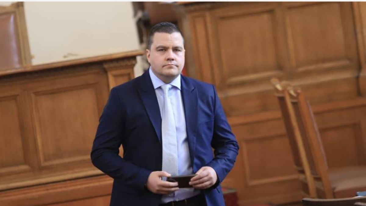 Балабанов хвърли бомба за отцепниците Радостин Василев и Николай Радулов!