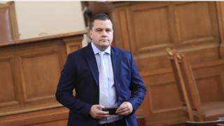 Балабанов хвърли бомба за отцепниците Радостин Василев и Николай Радулов!