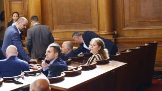 "Алфа рисърч" с първи данни след вота! Ето кои партии влизат в новия парламент