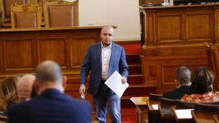 Тошко Йорданов с нови разкрития как Петков побеснял, когато се разчуло за "оная бележка" за ветото за РСМ