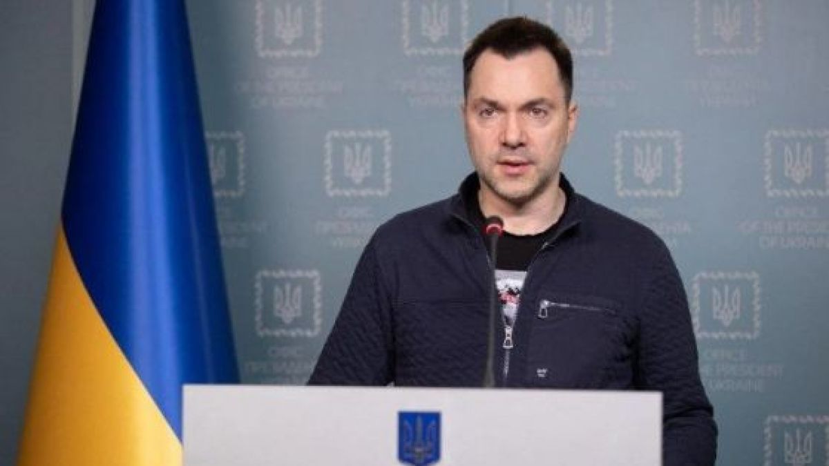 Арестович гневен: Олаф Шолц е отговорен за убитите украински деца, защото...