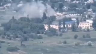 Зеленски свика спешно генералите заради заплахата от нападение от Беларус, нови удари по Харков ВИДЕО
