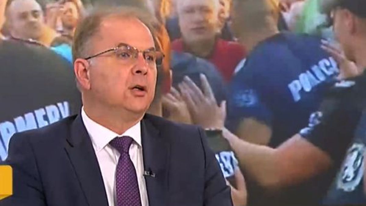 Чолаков обясни кой сваля правителството, не е ГЕРБ
