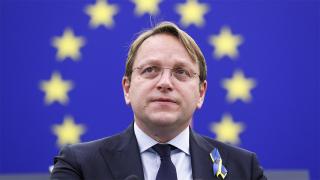 Вархеи: Преговорите за сваляне на българското вето за РСМ са в задънена улица