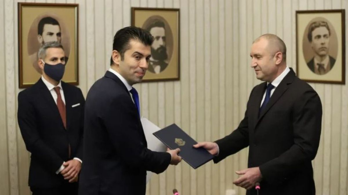 Скандалът се разгаря! Петков отвърна на удара: Президентът е объркан
