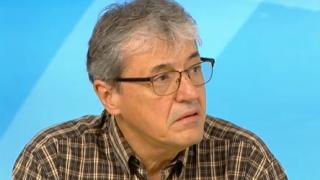 Експерти: В ситуация сме на "цугцванг", неприемливо е Кирил Петков да...