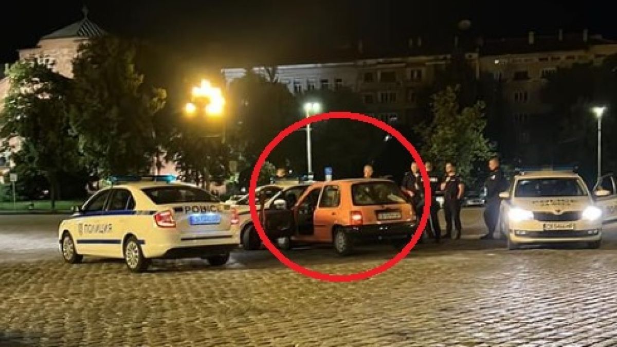 Първо в БЛИЦ! Адско меле с патрулка до "Александър Невски" в София СНИМКА