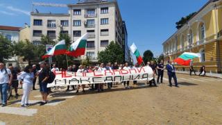 ВМРО: Кириле, кажи си! Защо избяга през задния вход? СНИМКИ