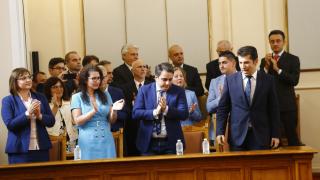 Експерт анатемоса политиците ни, обясни как ощетяват с милиони България