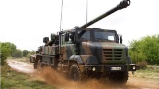 В "Уралвагонзавод" разглобиха и изучиха френски САУ "Цезар", пленени на фронта и благодариха на Макрон