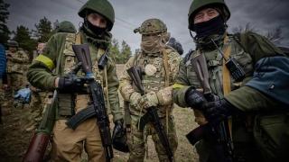 Би Би Си: Над 20 хиляди чужденци се бият на страната на Украйна ВИДЕО 