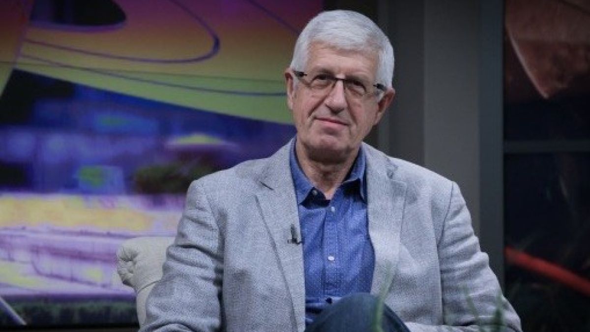 Румен Овчаров пред НС на БСП: Радев и Янев повтаряха като папагали това, което каже Байдън