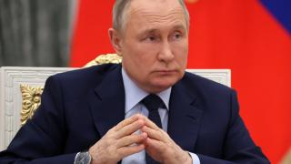 За първи път от началото на войната Путин се готви да...