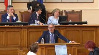 Бесен скандал в НС заради безпрецедентния случай в историята на дипломацията ни БЛИЦ TV