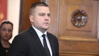Балабанов: Продължават СМС-ите на Петков към наши депутати, той не трябва да е в политиката