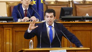 Петков се надява до последно, още дири депутати