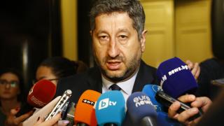 Христо Иванов изригна с думи за месомелачката на политиката