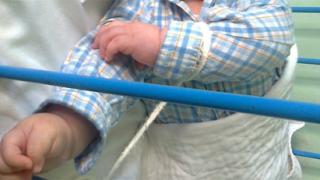 Хорър в болницата в Сливен, измъчват кърмачета по нечовешки начин ВИДЕО