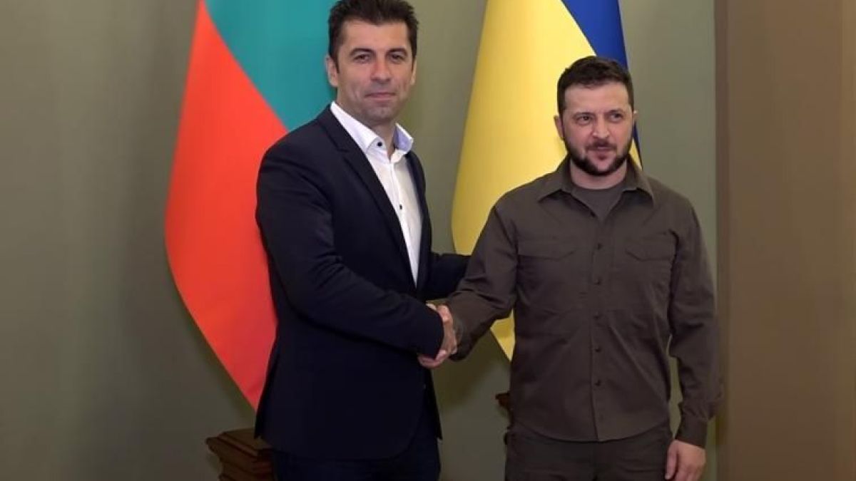 Волгин: Защо Петков подражава на Зеленски