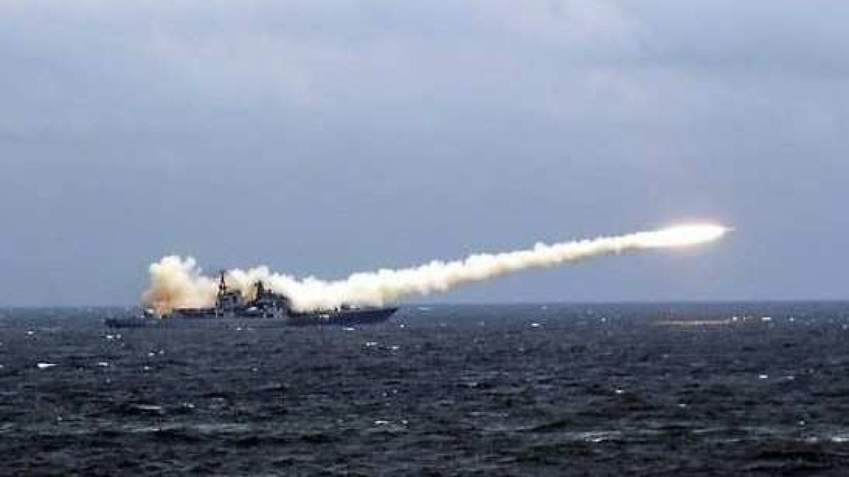 ВИДЕО от войната: Русия с нова масирана ракетна атака от Черно море 