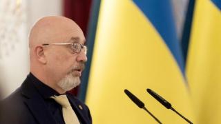 Военният министър на Украйна назова три сценария за края на войната