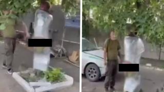 Военни от ВСУ бичуваха колега по гол задник за тежко нарушение СНИМКИ
