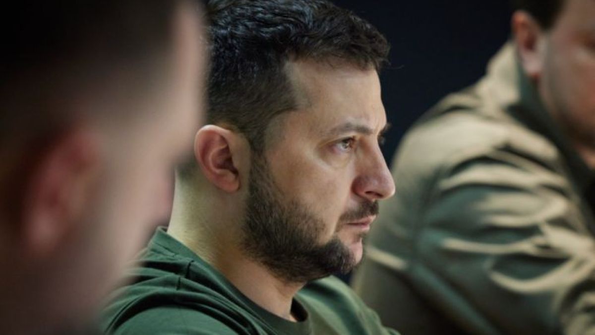 Зеленски с необяснима маневра, ето какво направи в сърцето на Европа